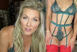 Kat Wonders 25 Days Of Lingerie Day 7 Video
